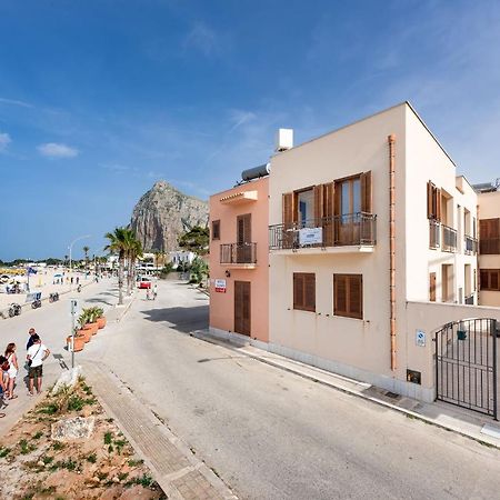 I Tre Golfi Beach Apartments サン・ヴィート・ロ・カーポ エクステリア 写真