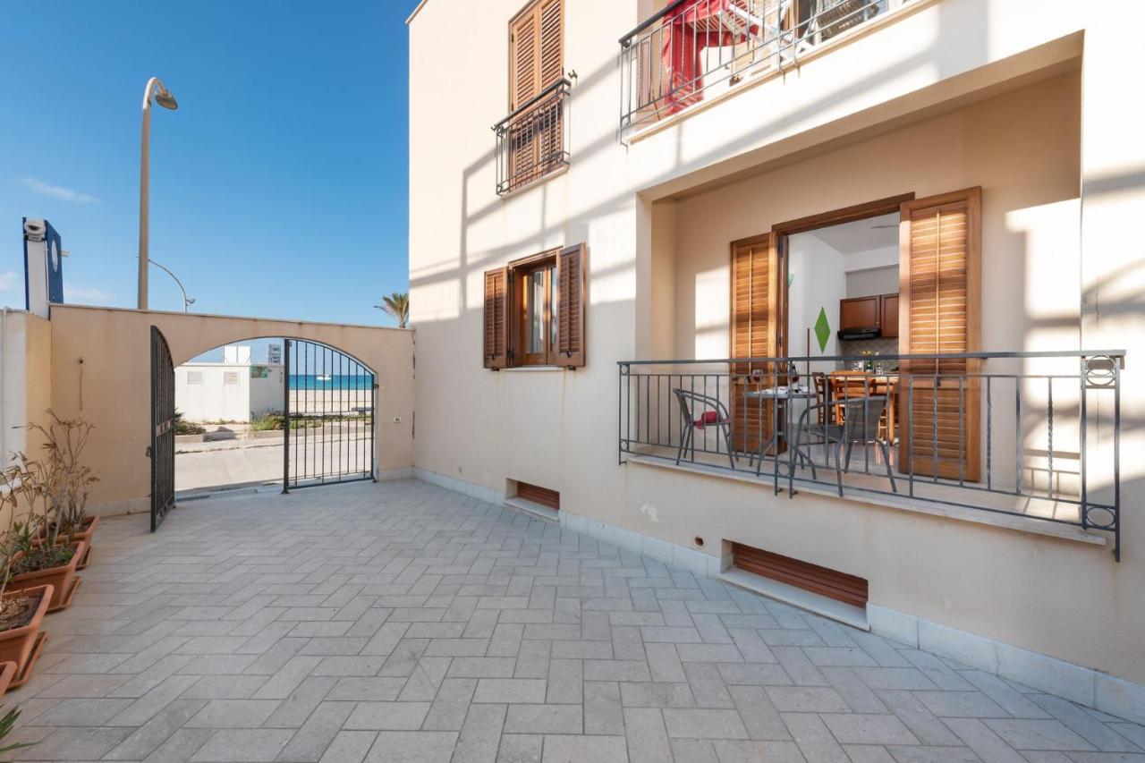 I Tre Golfi Beach Apartments サン・ヴィート・ロ・カーポ エクステリア 写真