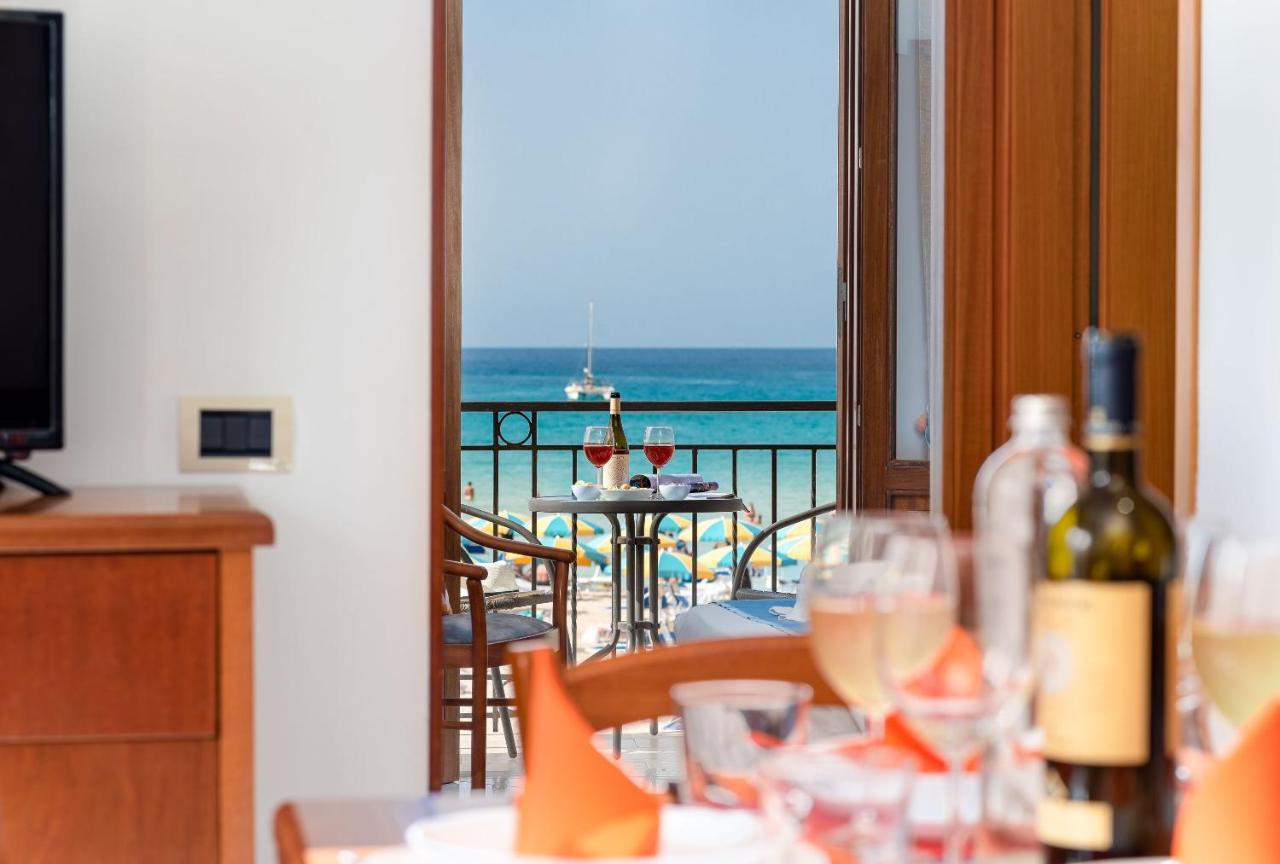 I Tre Golfi Beach Apartments サン・ヴィート・ロ・カーポ エクステリア 写真