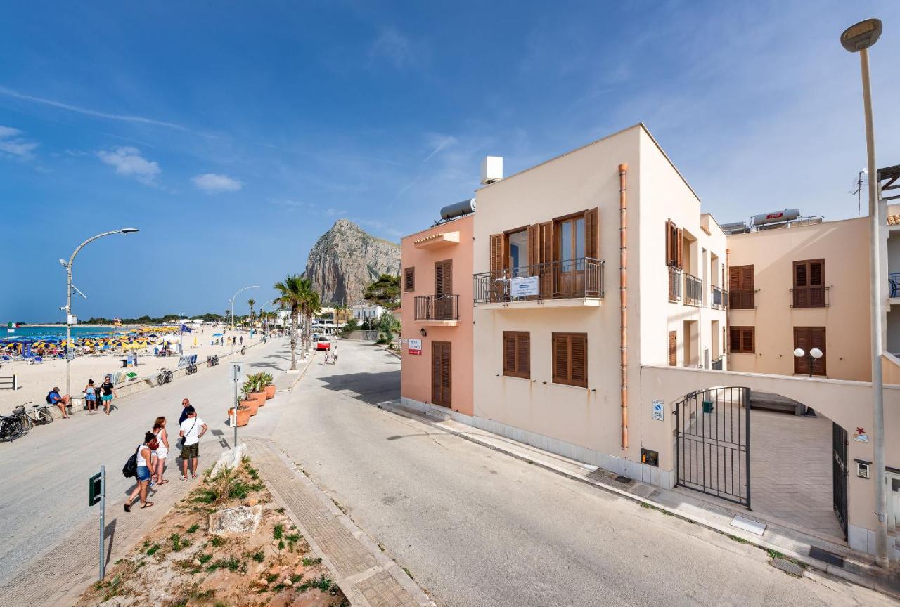 I Tre Golfi Beach Apartments サン・ヴィート・ロ・カーポ エクステリア 写真